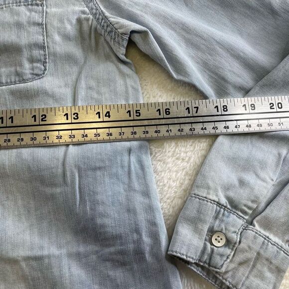 Cat & Jack Large Denim Collared Button Down shirt 10 / 12 - Picture 6 of 12
